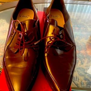 Zara shoe. Good for suits and very classy with no tag.